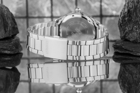 Zegarek Męski CASIO EDIFICE EF-121D-1AVEG 10 BAR + BOX Zegarek Męski CASIO EDIFICE EF-121D-1AVEG 10 BAR + BOX