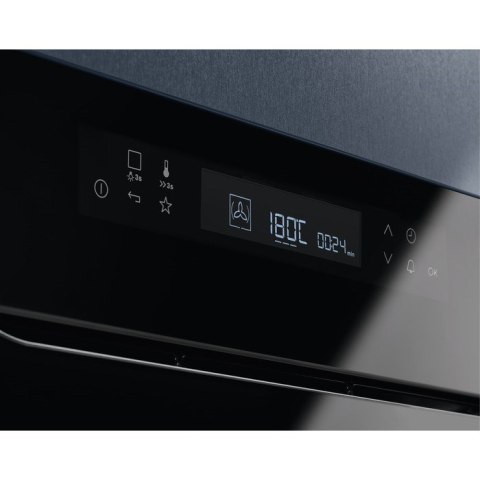 Piekarnik parowy ELECTROLUX EOB7S31Z (czarny) Piekarnik parowy ELECTROLUX EOB7S31Z (czarny)