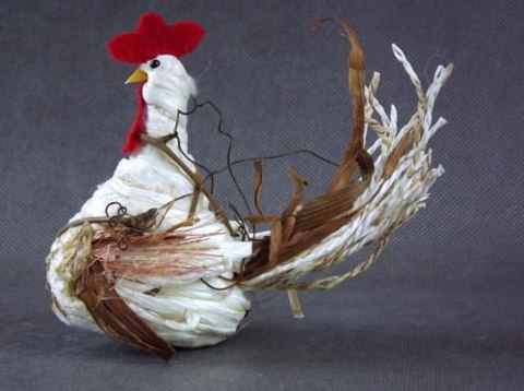 Figurka Koguta z Sizalu w Kolorze Brązowym 12x10cm