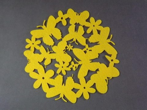 Okrągła filcowa serweta w kolorze żółtym