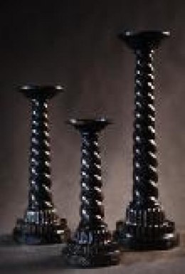 Świecznik kręcony w kolorze ciemnego brązu (polirezyn)