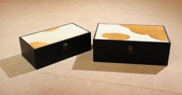 Zestaw Dwóch Drewnianych Szkatułek z Imitacją Sierści Cielaka