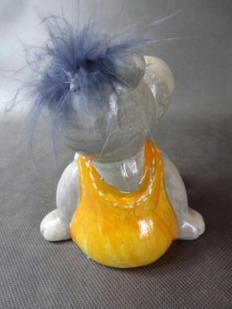 Ceramiczna stojąca hipopotamka z siwą czuprynką 17x15 cm