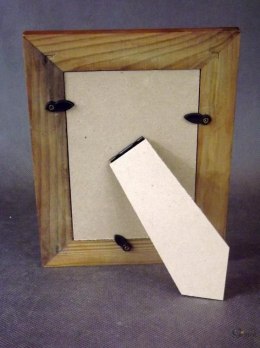 Drewniana stojąca ramka na zdjęcie 19x14cm