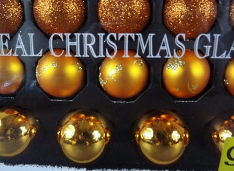 Komplet 18 Eleganckich Bombek Szklanych w Odcieniu Pomarańczowym o Różnej Strukturze i Wielkości