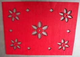 Serweta filcowa prostokątna w płatki śniegu w kolorze czerwonym