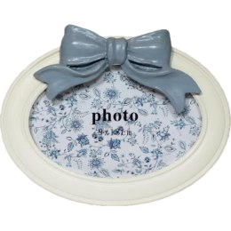 Urokliwa Biała Ramka w Kształcie Owalu Ozdobiona Kokardą