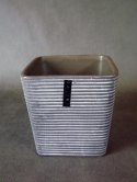 Wazon ceramiczny kwadratowy w prążki grafitowo-brązowy 13.5x13.5x13 cm