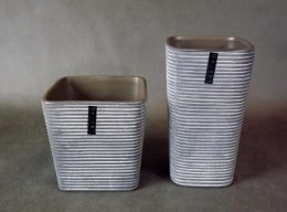 Wazon ceramiczny kwadratowy w prążki grafitowo-brązowy 13.5x13.5x13 cm
