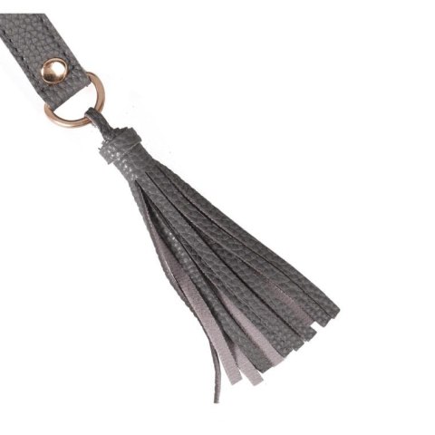 Elegancka Torebka Wieczorowa Ciemno Szara z Frędzelkami i Złotymi Akcentami