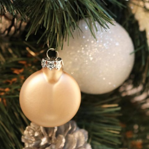 Komplet 8 płaskich, szklanych bombek w kolorze różowym