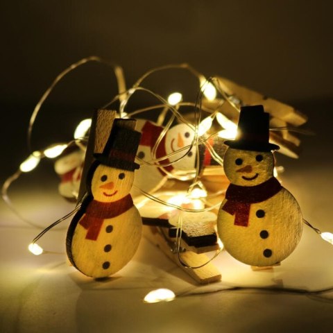 Girlanda LED z Klamerkami na Zdjęcia - Bałwany, Czerwone, Zasilanie Bateryjne