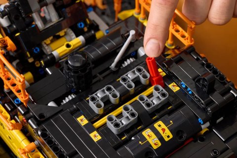 LEGO Technic 42215 Koparka Volvo EC500 Hybrid LEGO Technic 42215 Koparka Volvo EC500 Hybrid