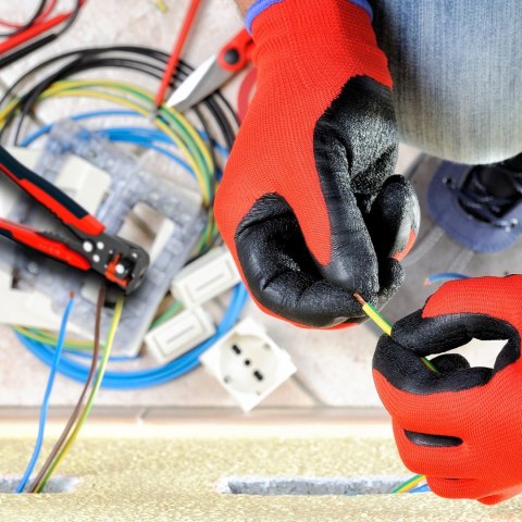 Ściągacz izolacji z zaciskarką do kabli przewodów 0.2-6 mm