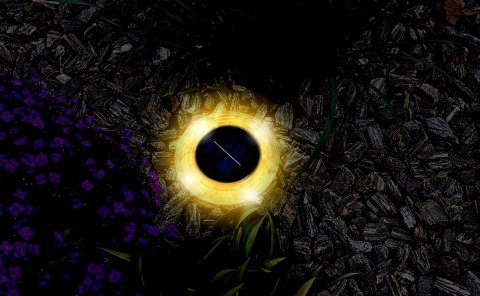 LAMPA SOLARNA DYSKOWA 28 LED DO WBICIA W GRUNT LUB MONTAŻU NA ŚCIANIE