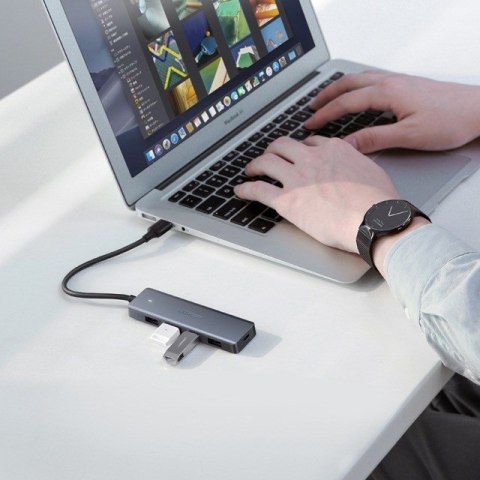 Ugreen Hub Adapter 4w1 USB do 4x USB 3.0+micro USB (szary) Ugreen Hub Adapter 4w1 USB do 4x USB 3.0+micro USB (szary)
