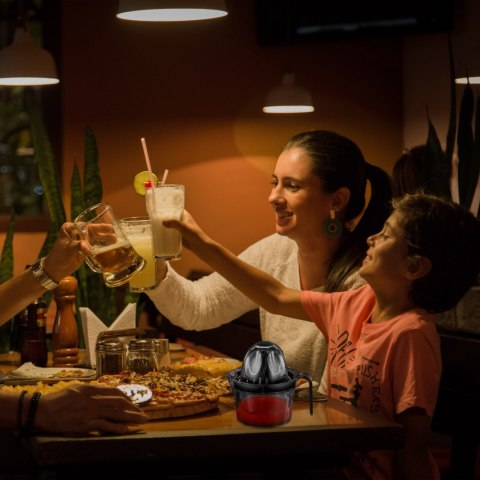 Wyciskarka ręczna do cytrusów cytryn pomarańczy 500 ml - czarna